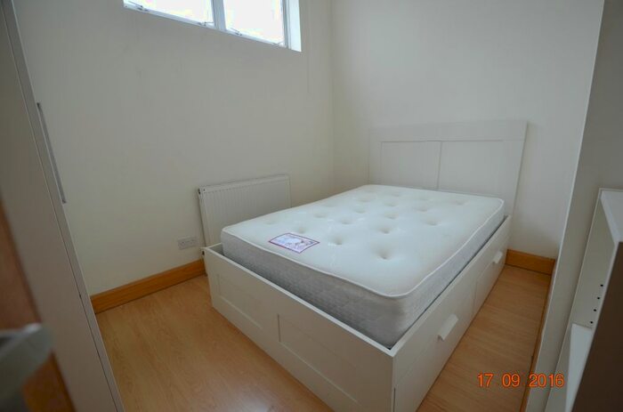 1 Bedroom Flat To Rent In Stroud Green Road, London, N4