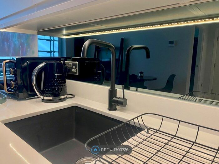 1 Bedroom Flat To Rent In New London Road, Chelmsford, CM2