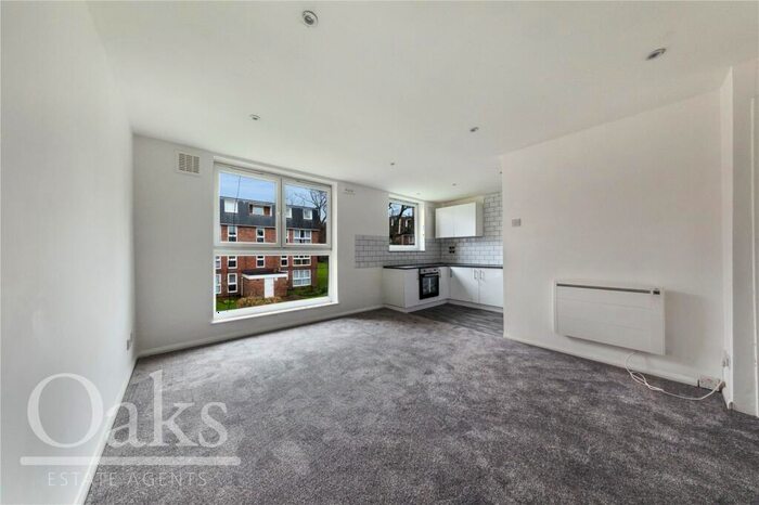 4 Bedroom Apartment To Rent In Rusholme Grove, Crystal Palace, SE19