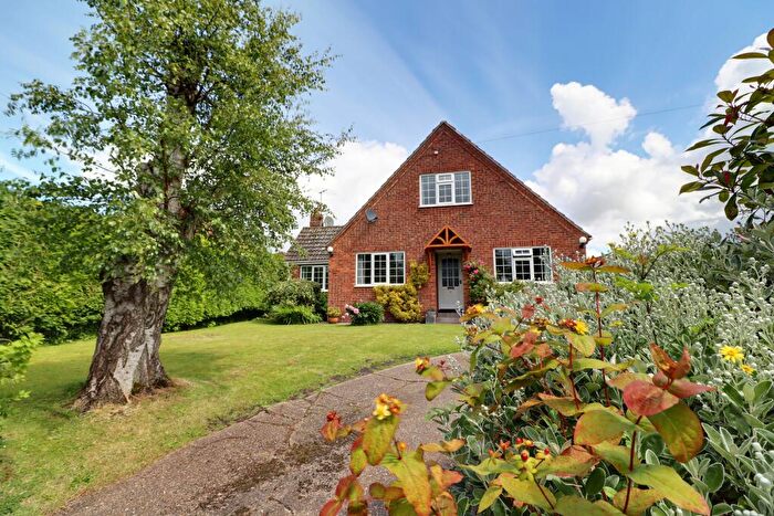 4 Bedroom Detached House For Sale In Canty Nook, Grasby, Lincolnshire, DN38