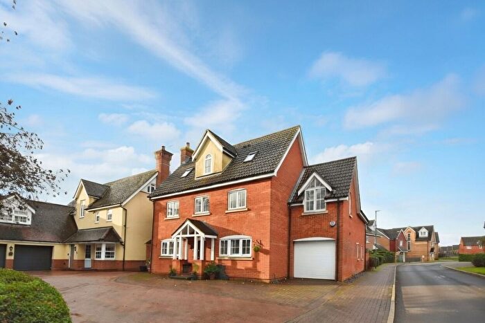 5 Bedroom Detached House For Sale In Grantham Avenue, Great Notley, Braintree, CM77