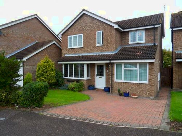 4 Bedroom Detached House To Rent In Oxleys, Olney, MK46