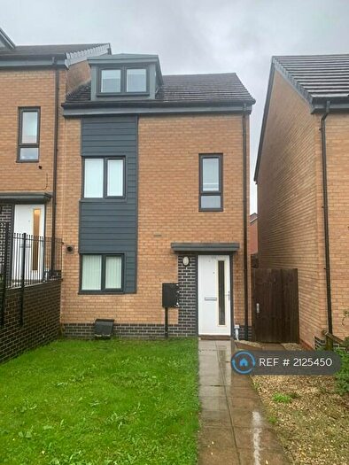 3 Bedroom End Of Terrace House To Rent In Broomhouse Lane, New Edlington, DN12