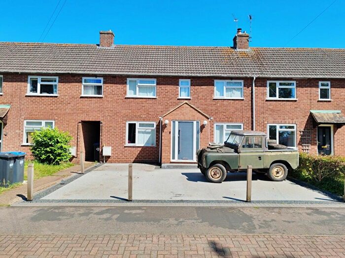 3 Bedroom Terraced House For Sale In Shuttleworth Road, Clifton Upon Dunsmore, CV23