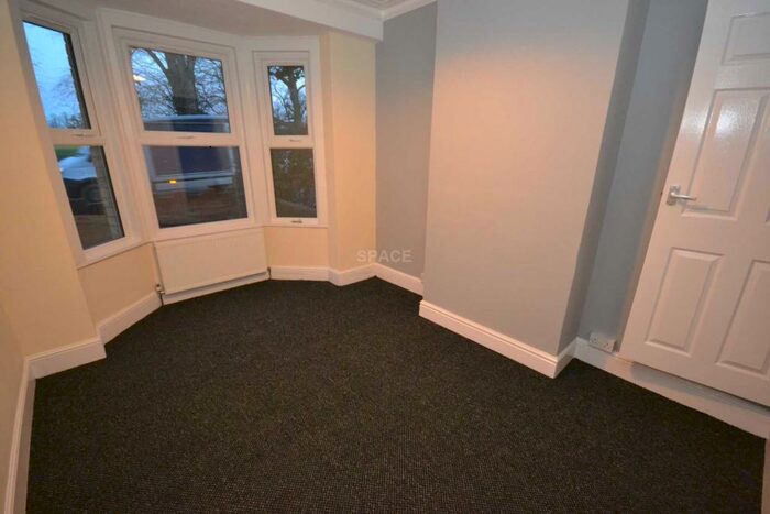 4 Bedroom Terraced House To Rent In St. Bartholomews Road, Reading, Berkshire, RG1