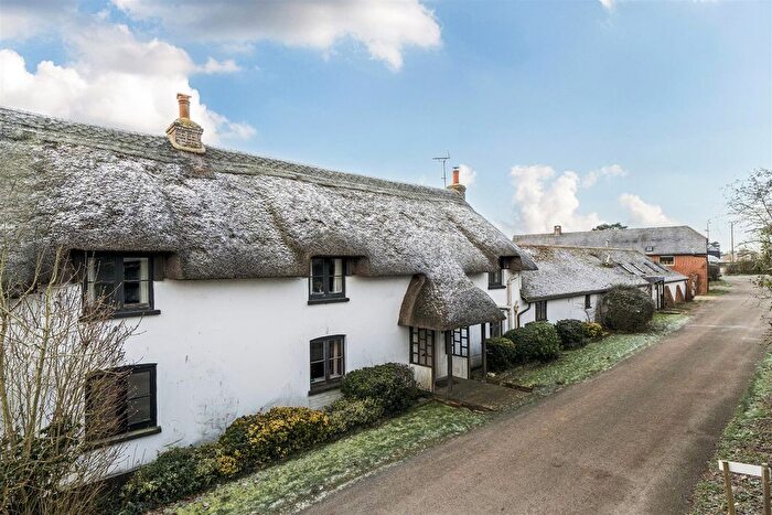 4 Bedroom Terraced House For Sale In Water Meadow Lane, Wareham, BH20