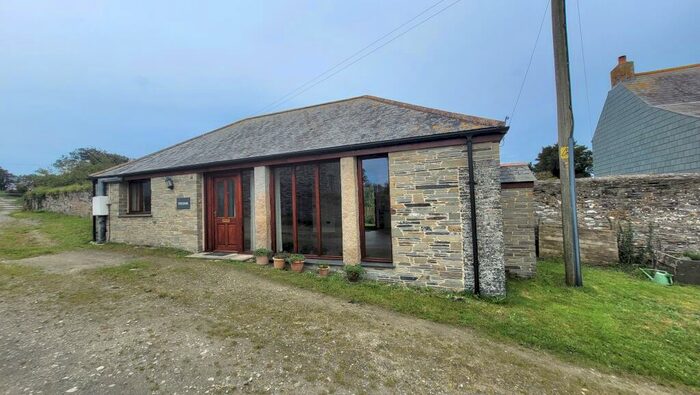 2 Bedroom Bungalow To Rent In Wadebridge, PL27