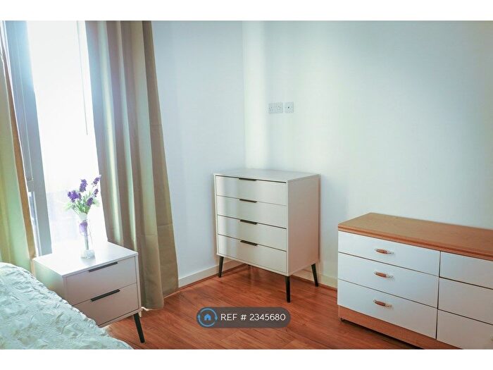 2 Bedroom Flat To Rent In Bridgewater Wharf, Droylsden, Manchester, M43