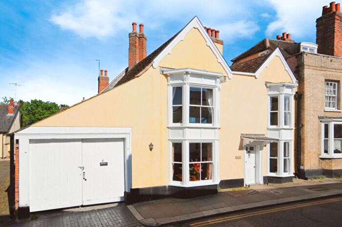 4 Bedroom Semi-Detached House For Sale In Silver Street, Maldon, CM9