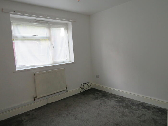 4 Bedroom Terraced House To Rent In Douglas Road, Oldbury, B68