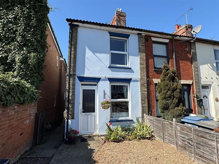 2 Bedroom End Of Terrace House For Sale In Norwich Road, Ipswich, IP1