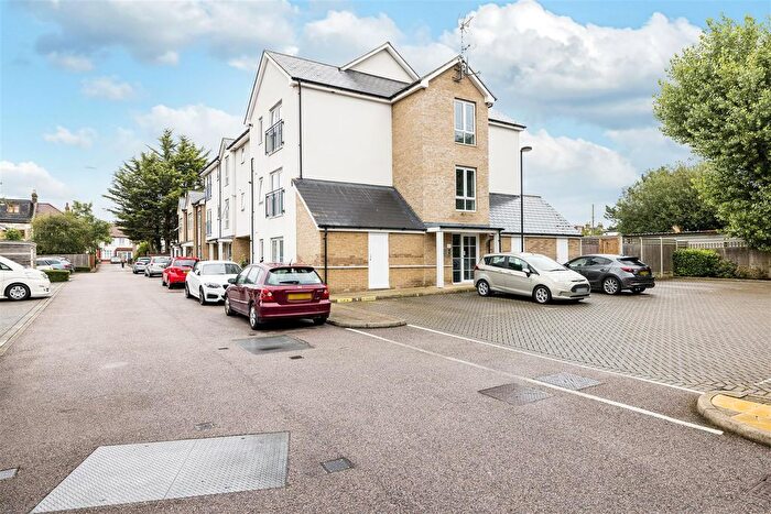 2 Bedroom Flat To Rent In Louisa Oakes Close, London, E4