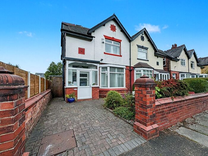3 Bedroom Semi-detached House For Sale In Birch Grove, Prestwich, M25