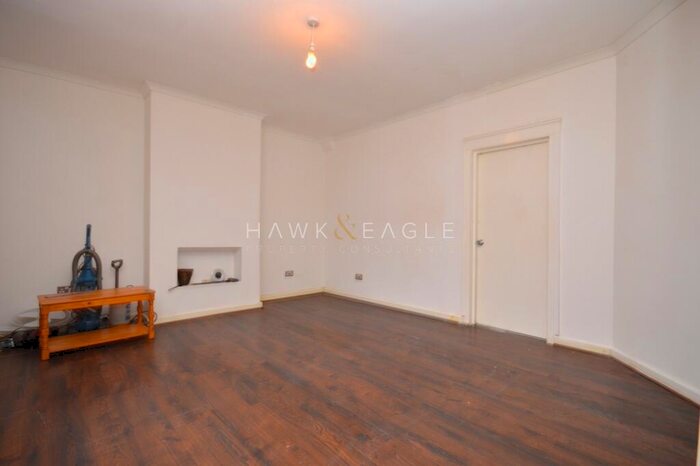 3 Bedroom Cottage To Rent In Hesperus Crescent, London, Greater London., E14