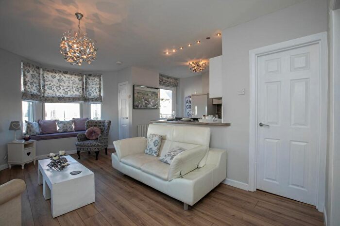 1 Bedroom End Of Terrace House For Sale In Esplanade Avenue, Porthcawl, CF36