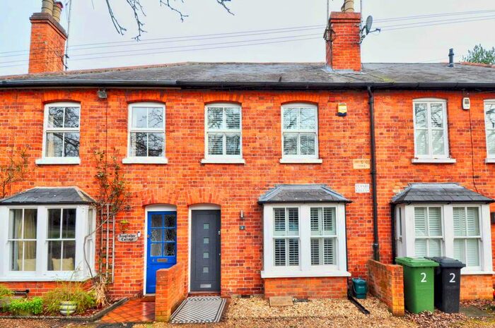 2 Bedroom Terraced House For Sale In Clisby Villas Fairmile, Henley-On-Thames, RG9