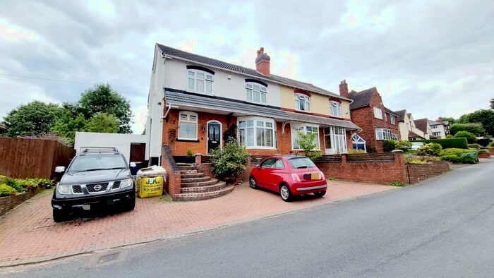 5 Bedroom House To Rent In Tansley Hill Road, Dudley, DY2