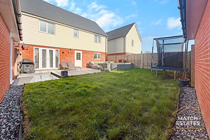 4 Bedroom Detached House For Sale In Siegfried Close, Sellindge, Kent, TN25