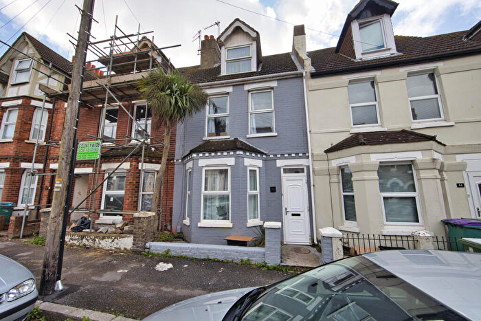4 Bedroom Terraced House For Sale In Linden Crescent, Folkestone, CT19