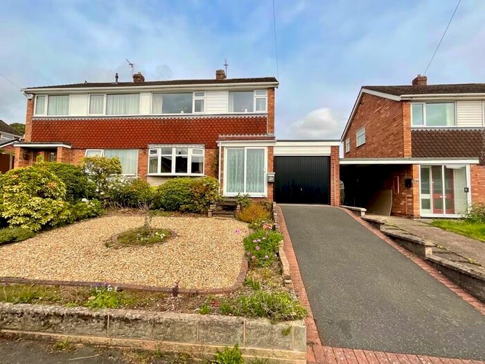 3 Bedroom Semi-Detached House For Sale In Copeland Avenue, Tittensor, Stoke-On-Trent, ST12