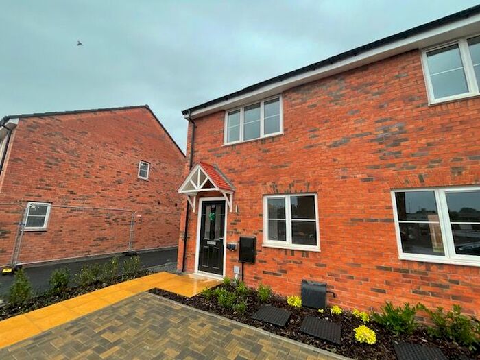 2 Bedroom Property To Rent In Paradise Way, Kidderminster, DY10