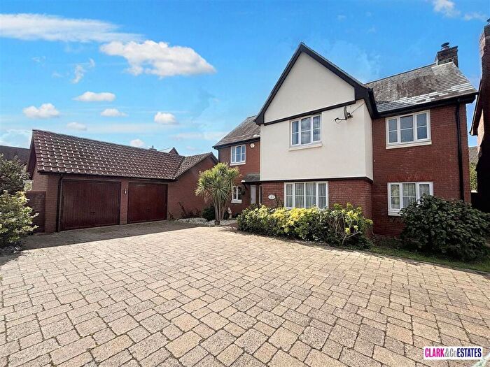 4 Bedroom Detached House For Sale In Old Rydon Ley, Exeter, EX2