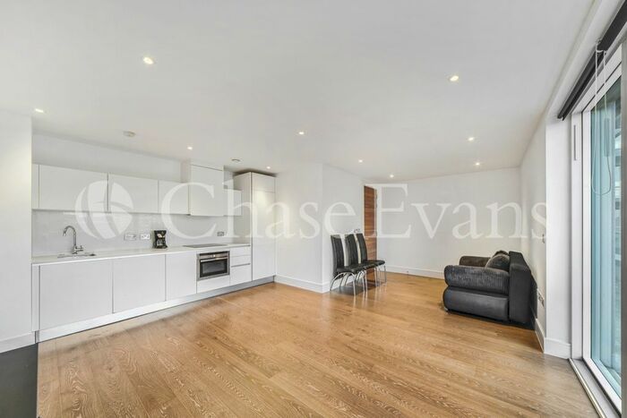 1 Bedroom Flat To Rent In Wallace Court, Kidbrooke Village, Kidbrooke, SE3