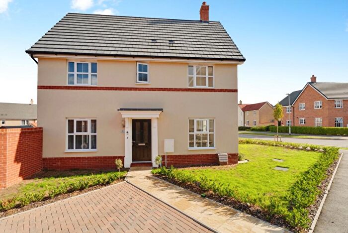 3 Bedroom Semi Detached House For Sale In Emmerson Close, Stowmarket, Suffolk, IP14