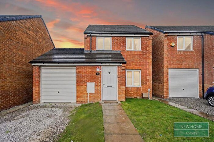3 Bedroom Detached House For Sale In Constable Drive, Rochdale, OL11