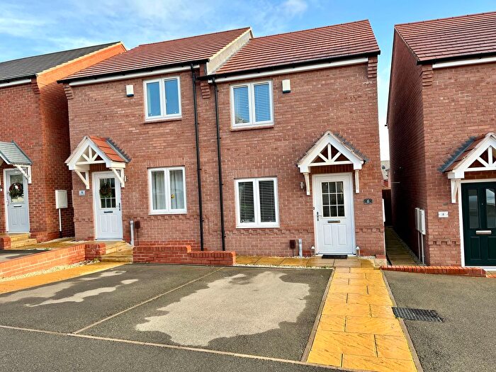 2 Bedroom Semi-Detached House For Sale In Warwick Close, Rothley, Leicestershire, LE7