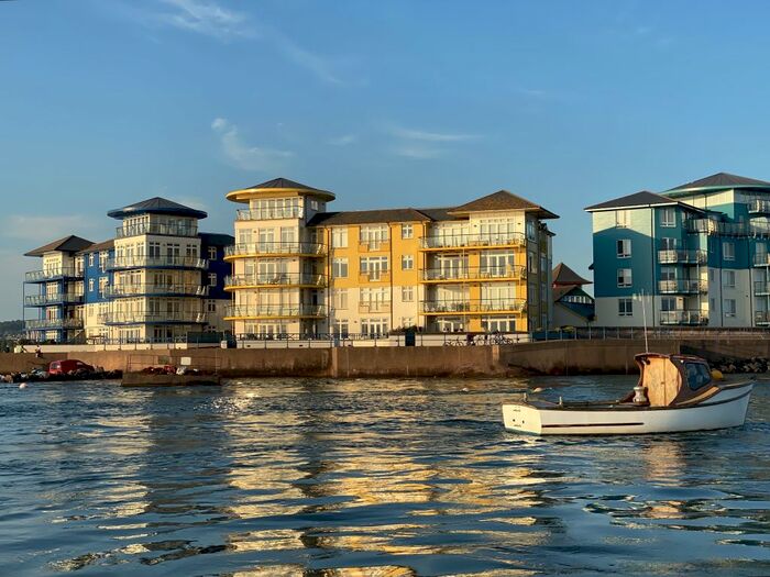 3 Bedroom Flat For Sale In Shelly Road, Exmouth, EX8