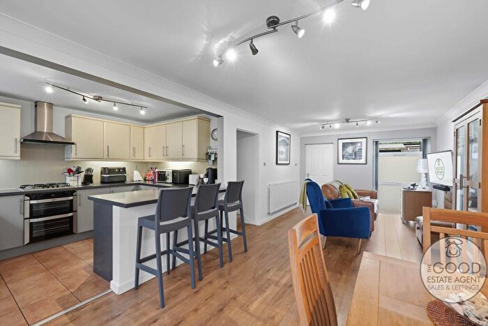 3 Bedroom Terraced House For Sale In Gladstone Road, Buckhurst Hill, IG9
