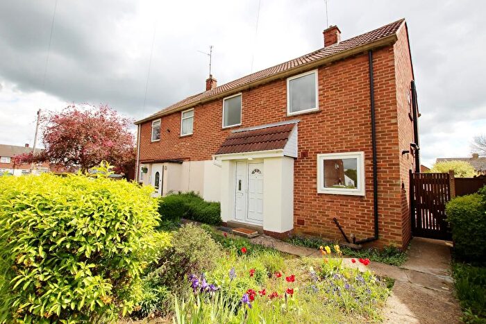 3 Bedroom Semi-Detached House To Rent In Bluebell Avenue, Peterborough, PE1