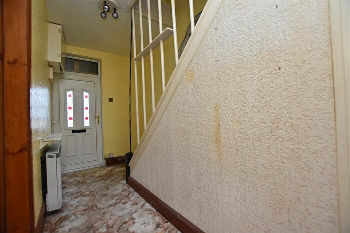 3 Bedroom End Of Terrace House For Sale In Hope View, Gwalia, Caergwrle, LL12