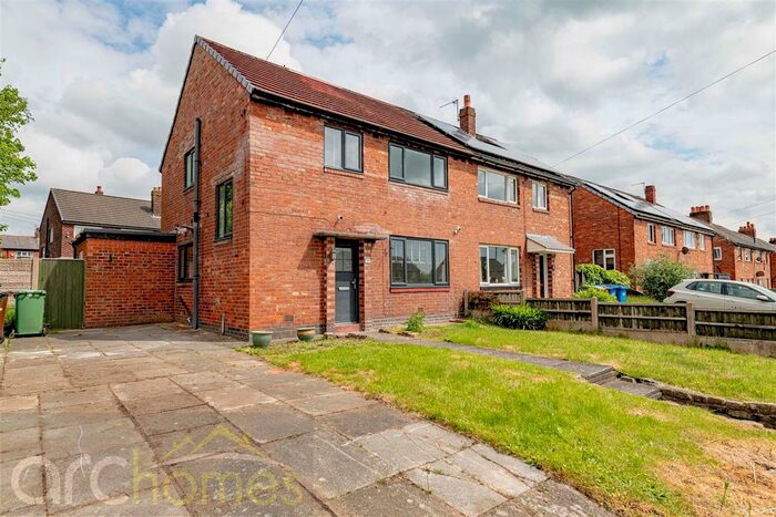 3 Bedroom Semi-Detached House To Rent In Chaucer Grove, Leigh, WN7