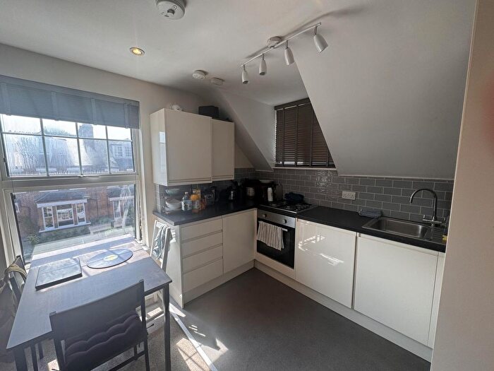 1 Bedroom Flat To Rent In Ridge Road, Crouch End, N8