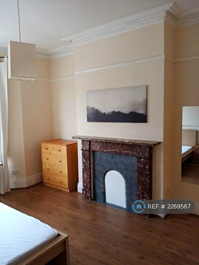 3 Bedroom Flat To Rent In Glenthorn Road, West Jesmond, NE2