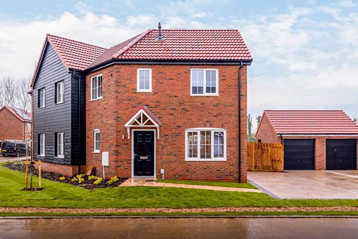 3 Bedroom Semi Detached House For Sale In Putters Place, Damgate, Holbeach, PE12