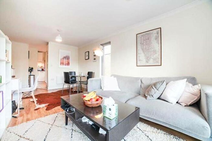 1 Bedroom Flat To Rent In Kennington Park Road, London, SE11