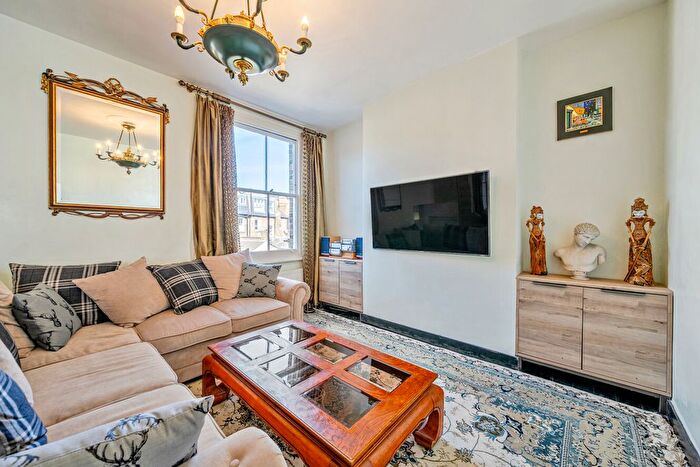 1 Bedroom Flat For Sale In Shorrolds Road, Fulham, London, SW6