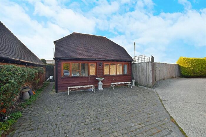 1 Bedroom Barn Conversion To Rent In Lidsey Road, Bognor Regis, PO22