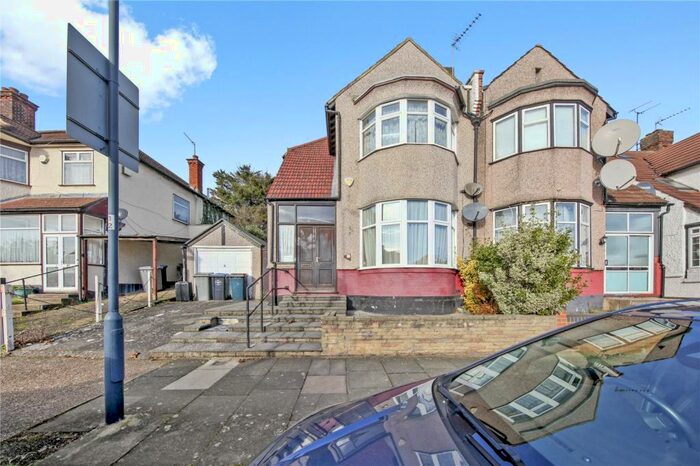 3 Bedroom Semi-Detached House For Sale In Dollis Hill Avenue, London, NW2