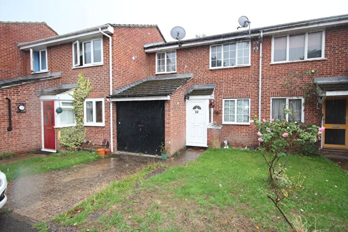 3 Bedroom Terraced House To Rent In Evergreen Way, Hayes, UB3