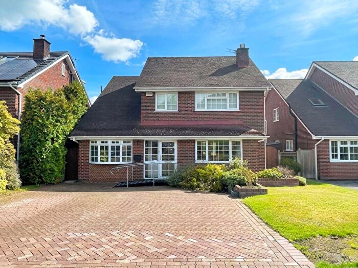 4 Bedroom Detached House For Sale In Woodland Close, Chelford, SK11