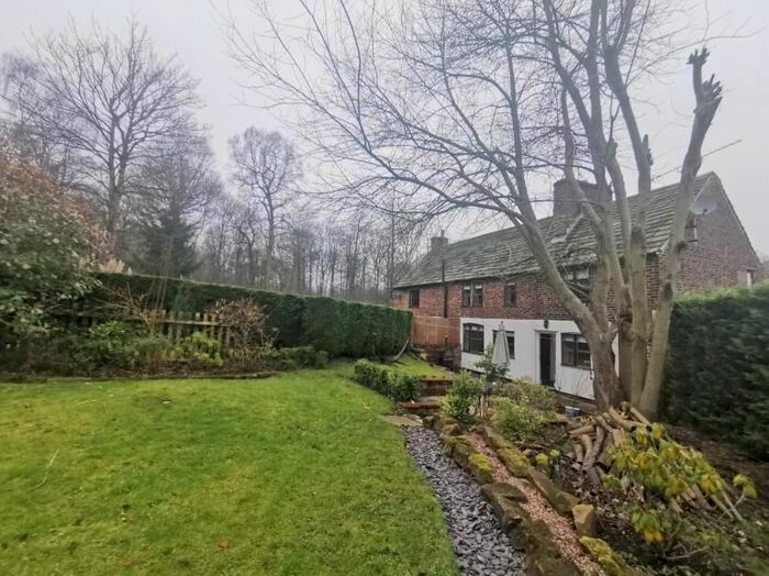3 Bedroom Semi-Detached House To Rent In Woodside, Methley, Leeds, LS26