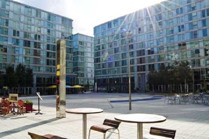 2 Bedroom Property To Rent In Chelsea House, Witan Gate, Milton Keynes, Buckinghamshire., MK9