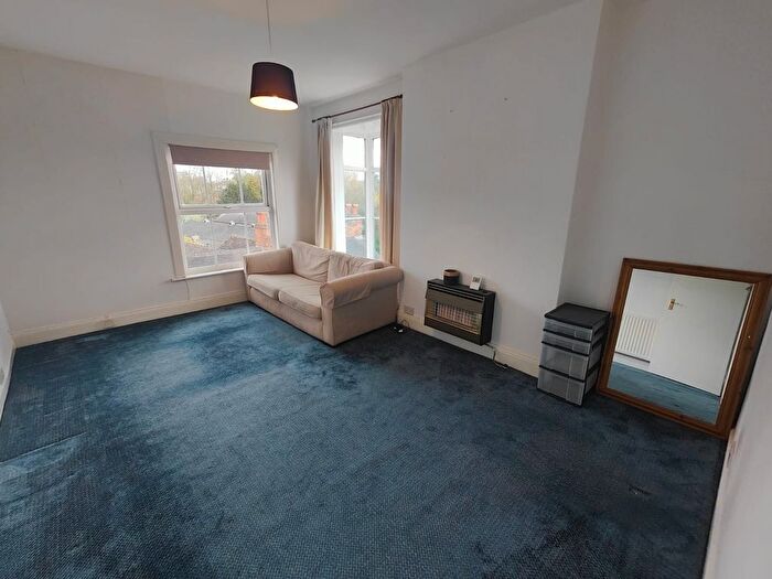2 Bedroom Flat To Rent In Flat High Street, Derby, DE65