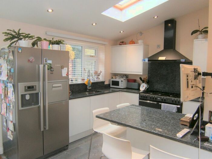 3 Bedroom End Of Terrace House To Rent In Sherwood Avenue, Greenford, UB6