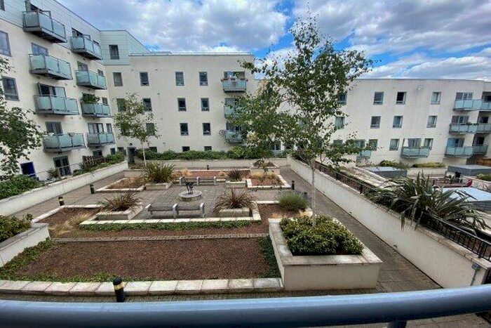 1 Bedroom Flat To Rent In Vernon Road, London, E3