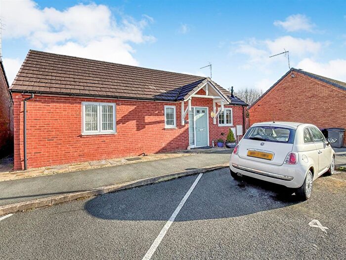 2 Bedroom Detached Bungalow For Sale In Lawford Gardens, Gobowen, Oswestry, SY11